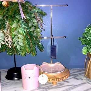 Cat makeup brush holder and jewelry holder set